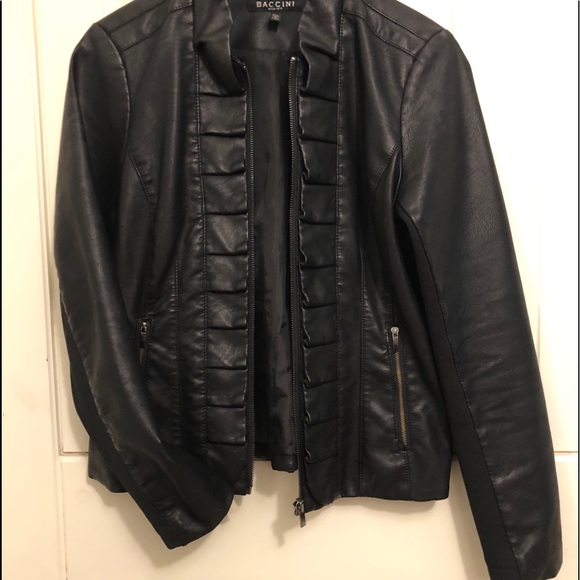 Baccini faux leather jacket. Size Petite Medium - Picture 4 of 5